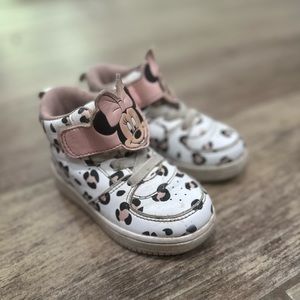 Toddler Girls Minnie Shoes Size 4/5